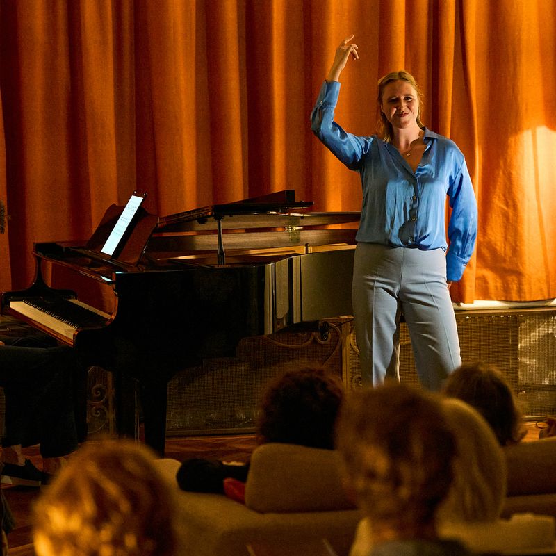 Muze-van-Zuid-2025_Roza-Herwig_Julius-Backer_Het is stil in Amsterdam ©️Kenny Nagelkerke 5