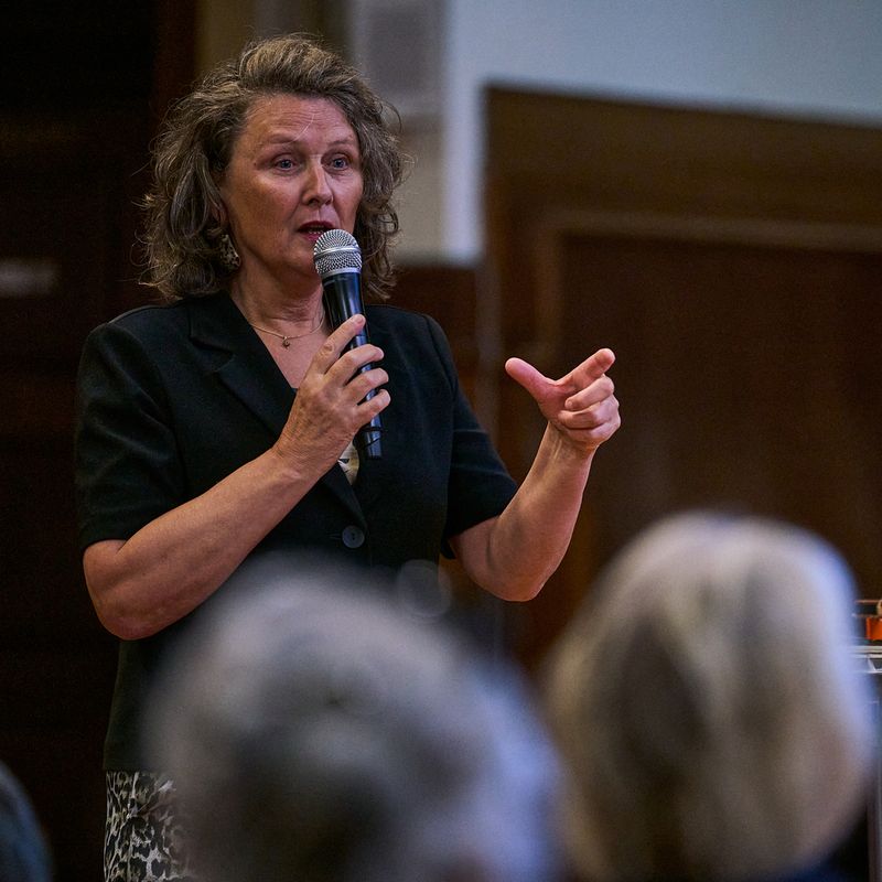 Muze-van-Zuid-2025_Ellen-de-Vries_Aan de monding van de Surinamerivier©️Kenny Nagelkerke 8